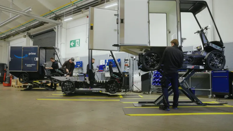 Reparatur und Ersatzteilversorgung am Cargo